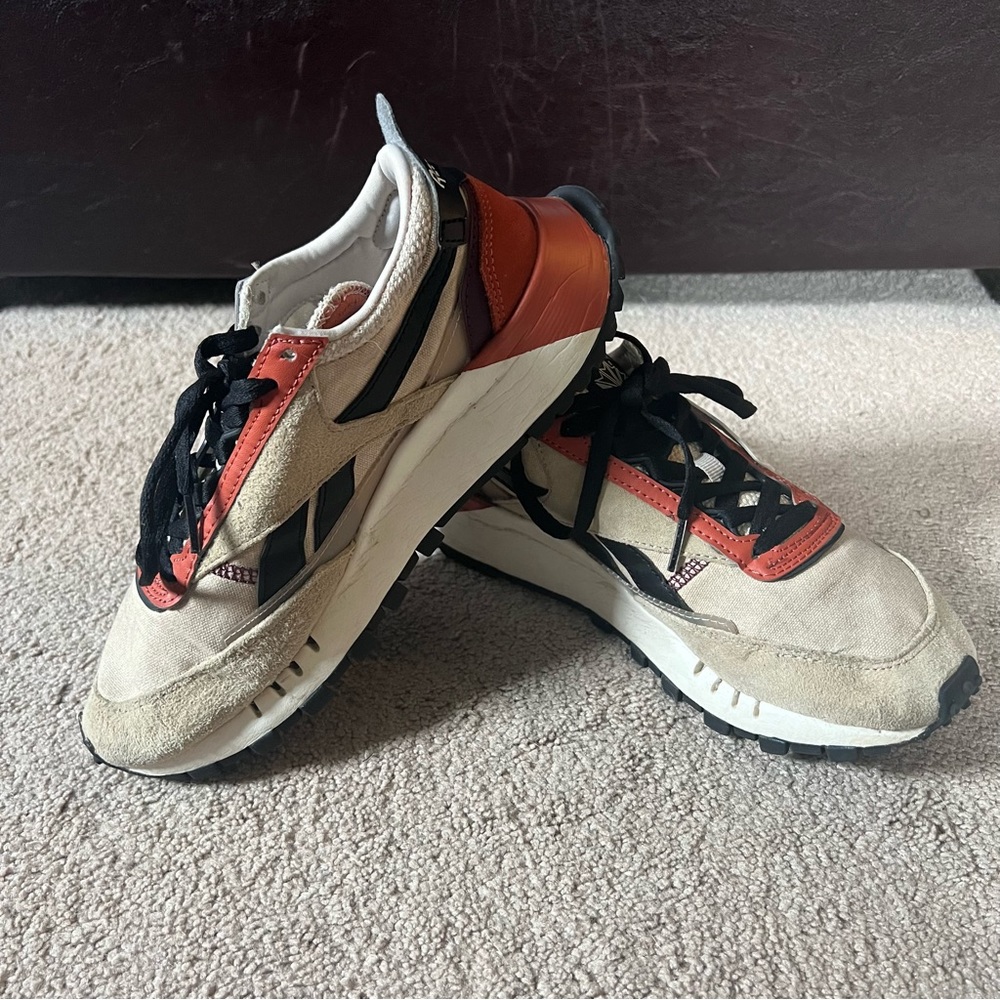 Reebok Classic Legacy- W8 M6.5